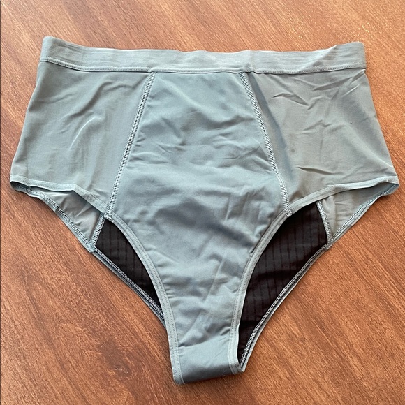 Saalt Other - Saalt leakproof french cut high waist full gusset, medium